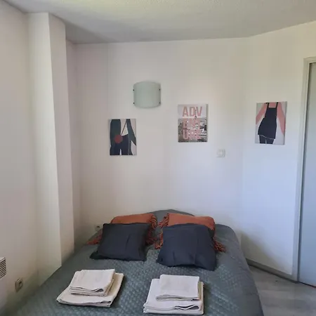 Le Zenith Apartment *